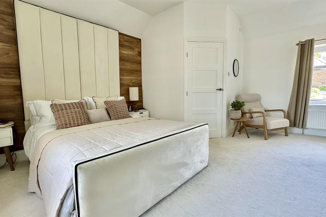 6, Pilgrims Way, Hastings photo 3