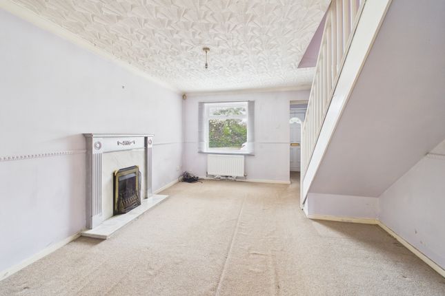 26, Charlestown Way, HULL photo 2