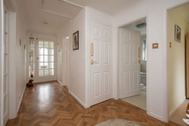 3, Brixham Court, Grimsby photo 3