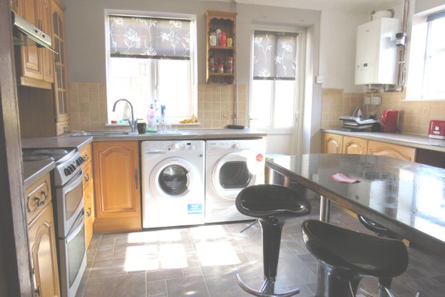 6, Brereton Close, NORWICH photo 2