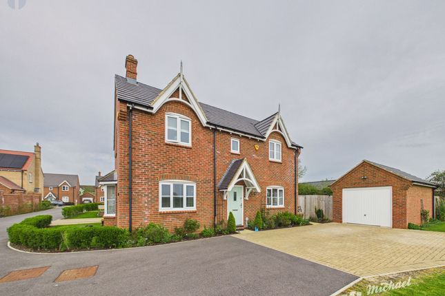 29 Clifford Road, Aylesbury photo 2