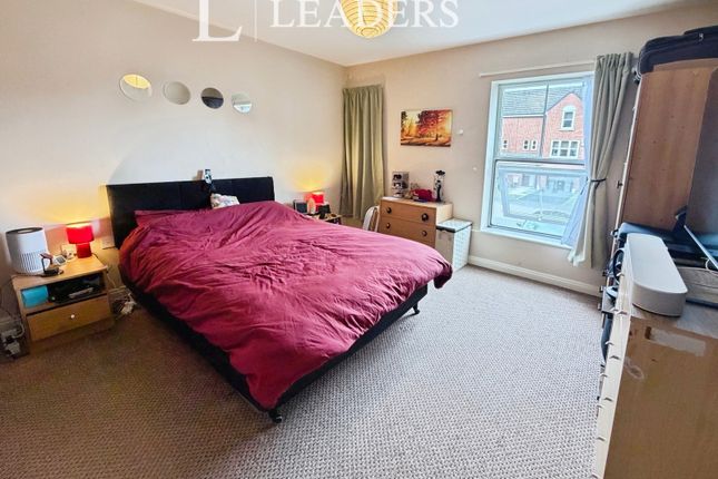 31, Lambert Crescent, Cheshire photo 2