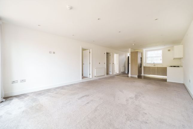 Flat for sale in Worcester Road, Great Witley, Worcester