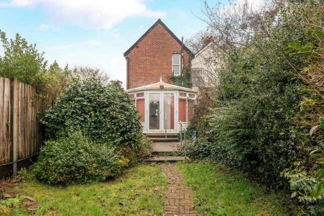 Havenhurst,, Beacon Hill Road, Surrey photo 4