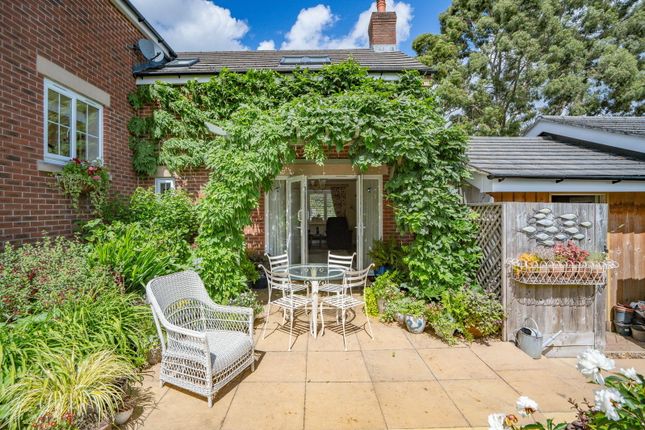 5, Treetops Drive, Malvern photo 3