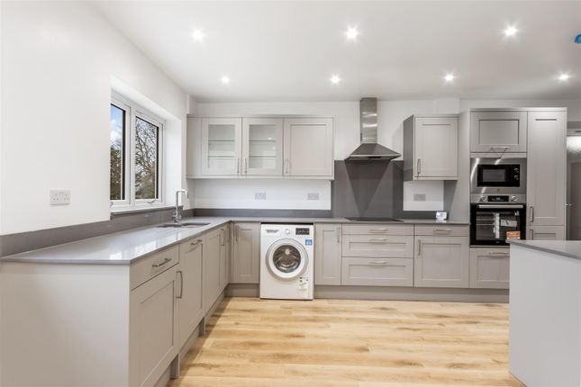 105, Church Road, Potters Bar photo 3