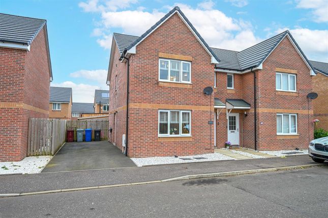 5, Silk Place, Larkhall photo 2