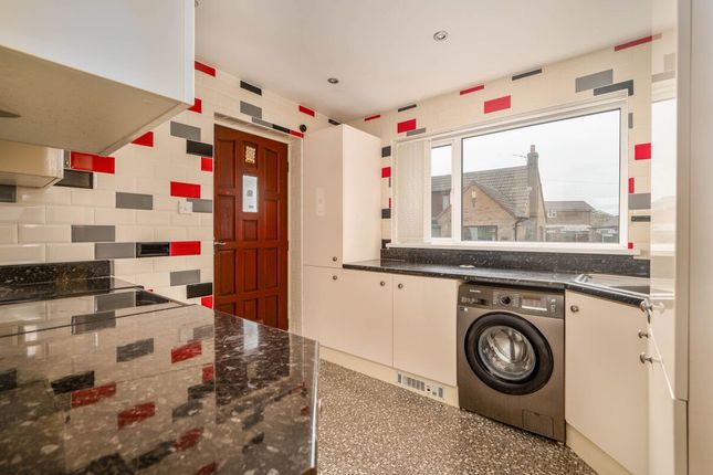 232 Whitehall Road, Drighlington photo 3