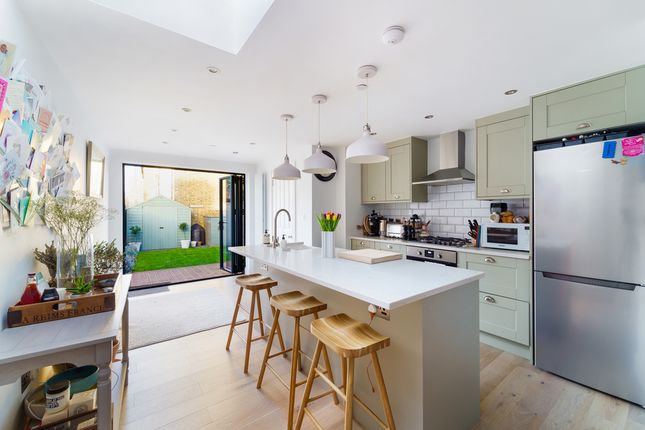 Thumbnail Property to rent in Stella Road, London