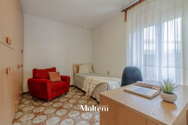 Apartment for sale in Via Venini, Varenna, Lecco, Lombardy, Italy
