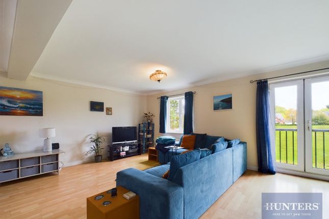 Thumbnail Flat for sale in Wade Court, Cheltenham