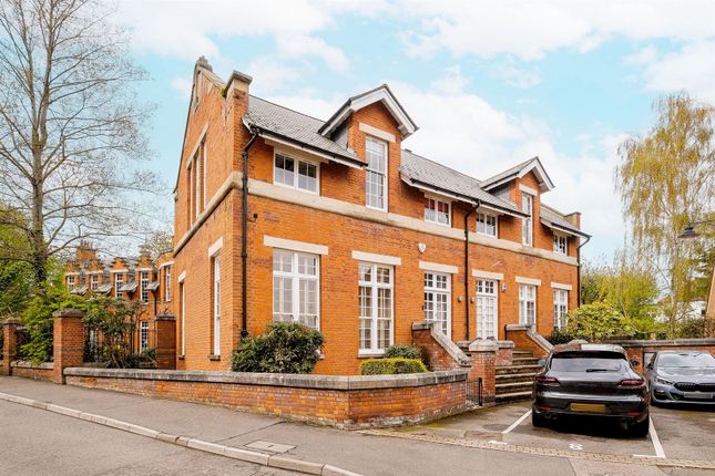 Thumbnail Property for sale in Victory Road, London