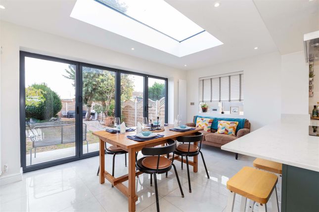 Millstream Lane, Cippenham photo 3