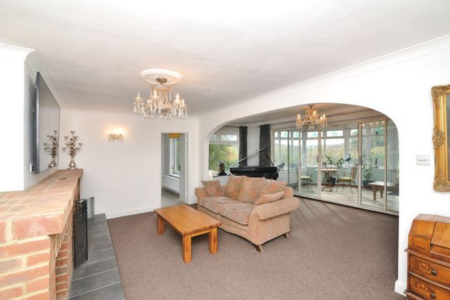 6, Woodland Way, Battle photo 3