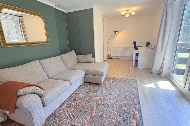 Flat 5, Robert Court, Wake Green Park, Birmingham photo 4