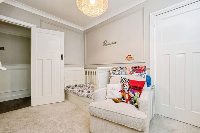 24, Granton Avenue, Upminster photo 4