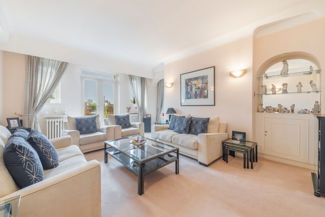 17, Grove Hall Court, Hall Road, London photo 3
