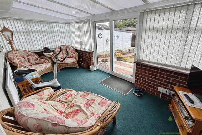 34, Weston Drive, Weston Coyney, Staffordshire photo 4
