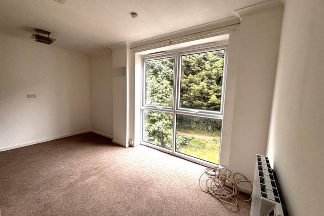 Flat 11, Seacombe Lodge, Priests Way, Swanage photo 4