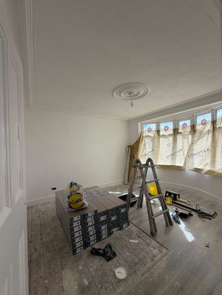 4, Charles Road, ROMFORD photo 3