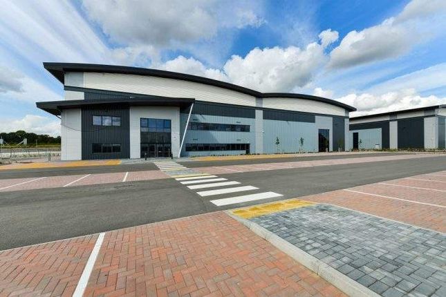 Light industrial to let in Fh66, Fairham Business Park, Fairham Business Park, Nottingham