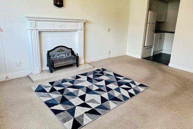 21 Lynwood,, Victoria Road, Cheshire photo 4