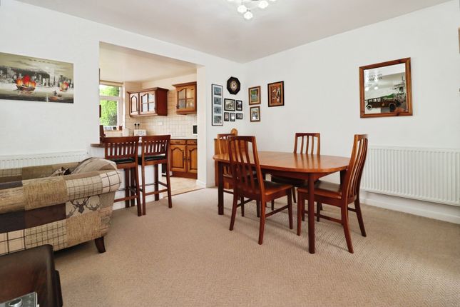 31, Champion Road, Gloucestershire photo 4