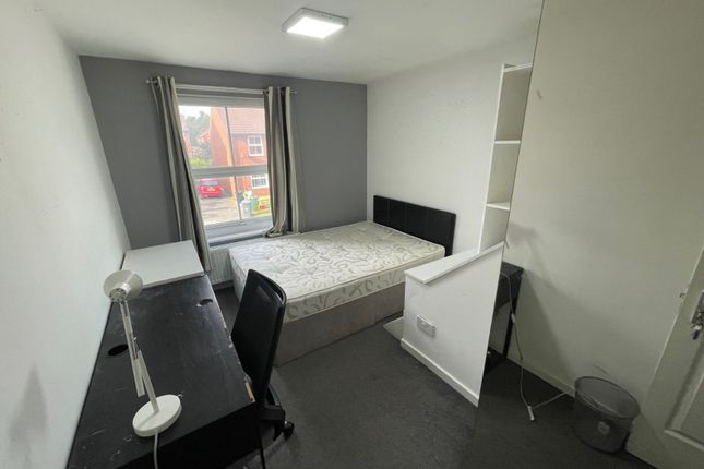 Eltham Rise, Leeds photo 5