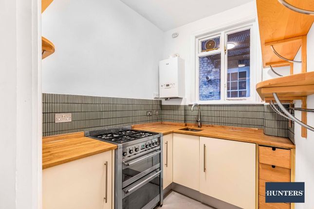 Flat for sale in Haberdasher Street, London