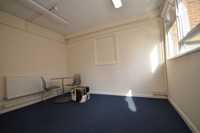 Flat to rent in North Woolwich Road, London