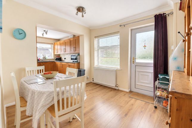 17 Burwood Road, Torrington Devon, Devon photo 3
