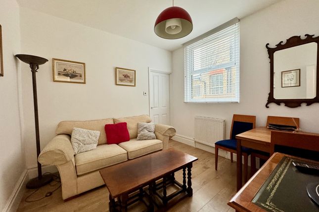 Ground & Basement Flat A, 18, Drylands Road, Crouch End photo 3