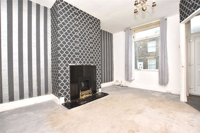 Hembrigg Terrace, Leeds photo 2