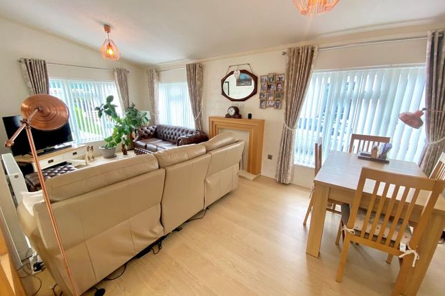 56 Wickham Court, Southwick Road, Fareham photo 4