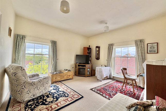 31, Cobham Road, Dorset photo 2
