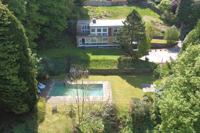 Botolphs Lawn, Glen Road, Grayshott photo 3