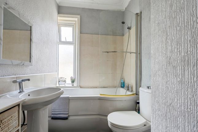 7, Edith Street, Lancashire photo 4