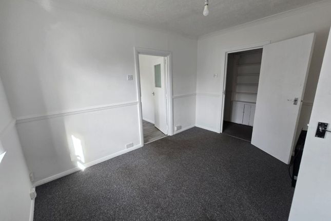 Flat 3, 144 High Street, Ramsgate photo 4