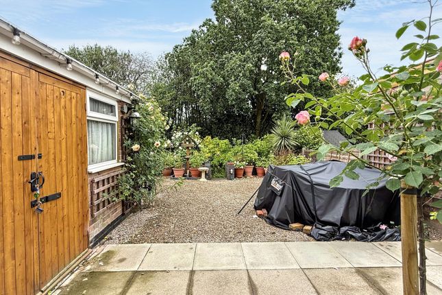 8 Dunbar Road, Coalville photo 4