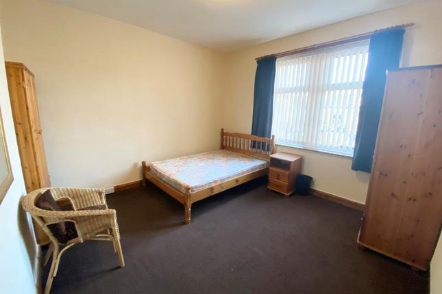 Thumbnail Room to rent in Bingley Road, Saltaire