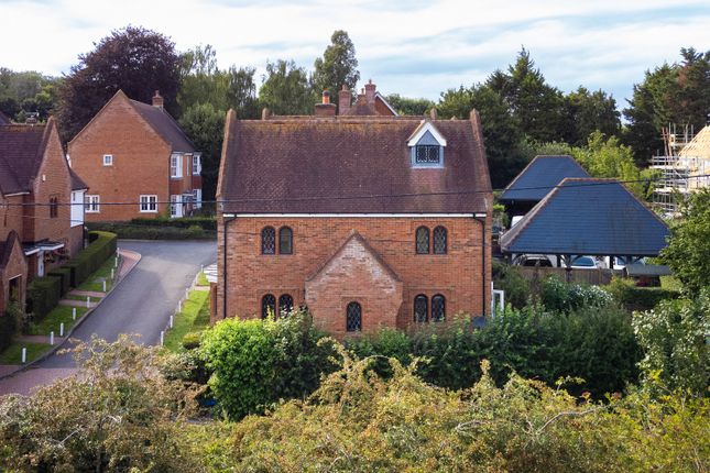 12, Fitzwalters Meadow, Canterbury photo 2