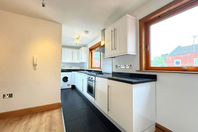 Flat 6, 4 Cheltenham Road, Gloucester photo 3