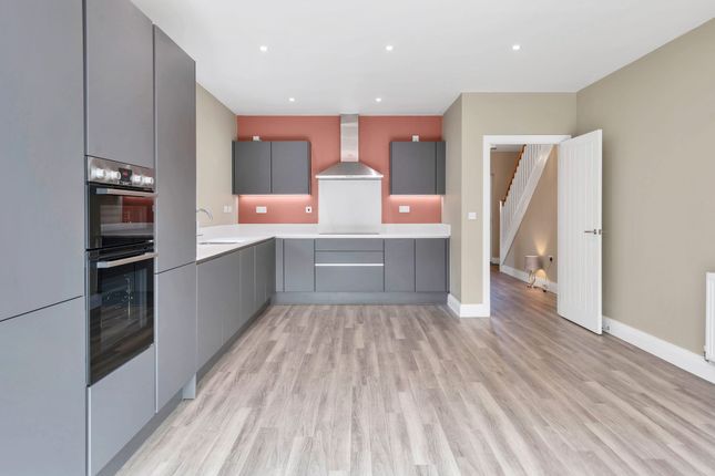 8 Barleymead Way, Ware photo 4