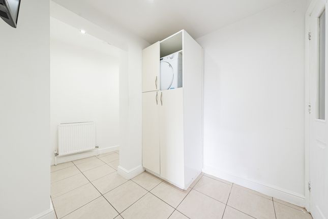 14 Cross Keys Green, Leicester photo 4
