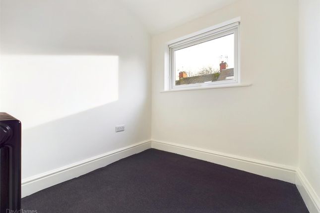 Town house for sale in Campbell Grove, Nottingham