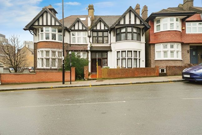 Detached house to rent in Belmont Hill, London