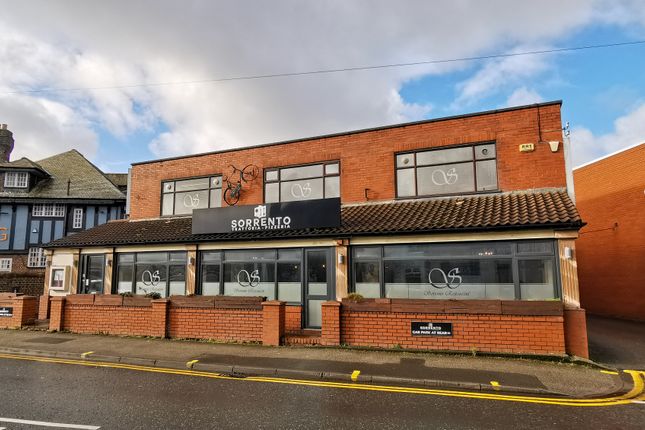 Thumbnail Restaurant/cafe to let in Gathurst Road, Wigan