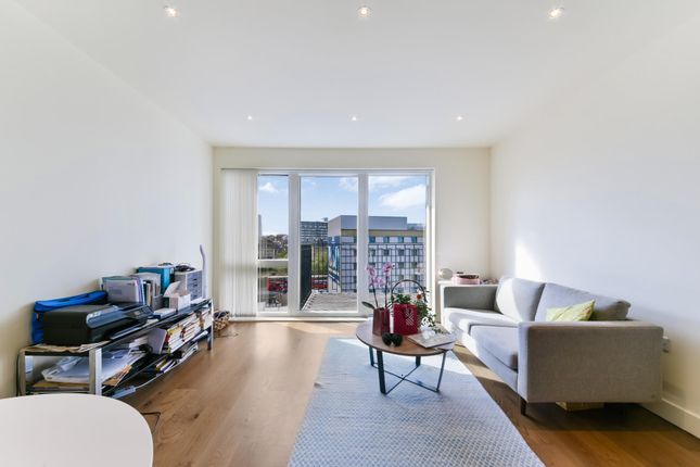 Flat for sale in Minotaur House, Woolwich, London