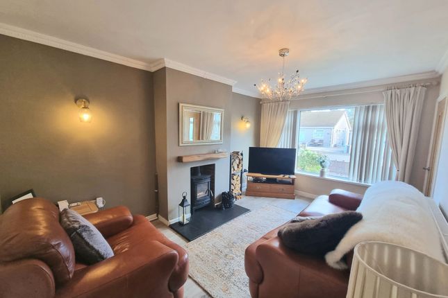 76 Heol Croesty, Bridgend photo 2
