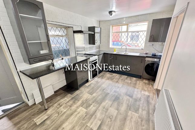 38, Potters Green Road, Coventry photo 4